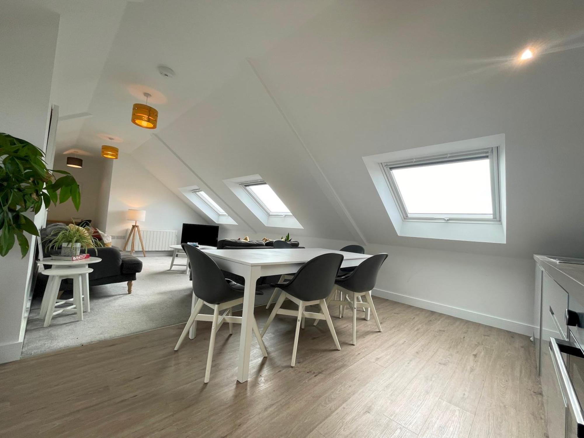 شقة Stunning Penthouse In Penzance "Amazing Sea Views" المظهر الخارجي الصورة