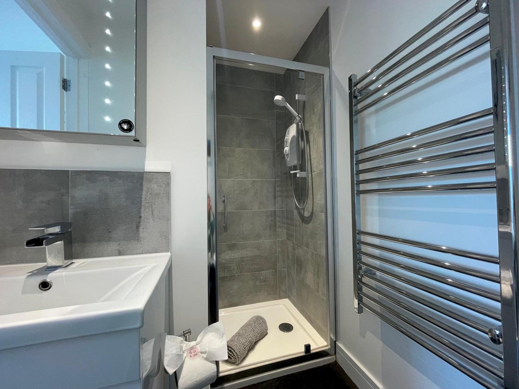 شقة Stunning Penthouse In Penzance "Amazing Sea Views" المظهر الخارجي الصورة